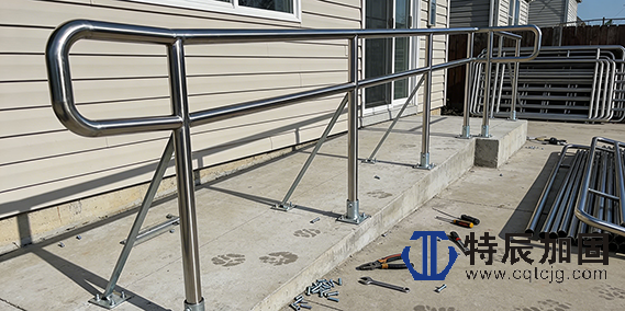 房屋修缮防护栏杆制作安装项目介绍 (2).png