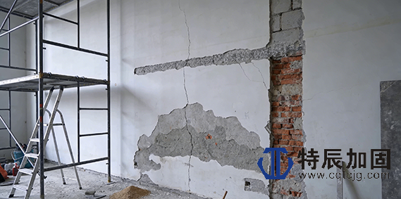 重庆特辰墙面开裂空鼓脱落修缮项目介绍 (1).png